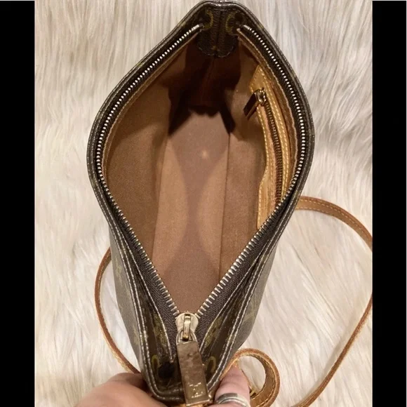 Louis Vuitton Monogram Logo Trotteur Shoulder Bag Crossbody - Picture 9 of 11